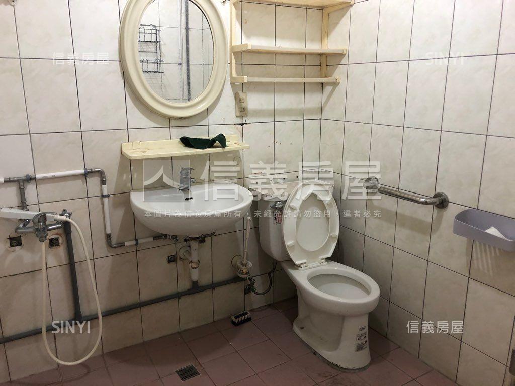 亞東捷運公寓二樓房屋室內格局與周邊環境