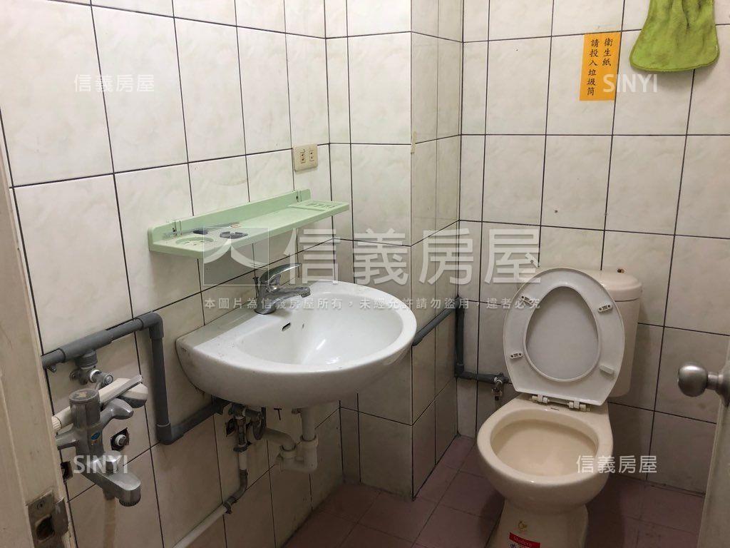 亞東捷運公寓二樓房屋室內格局與周邊環境