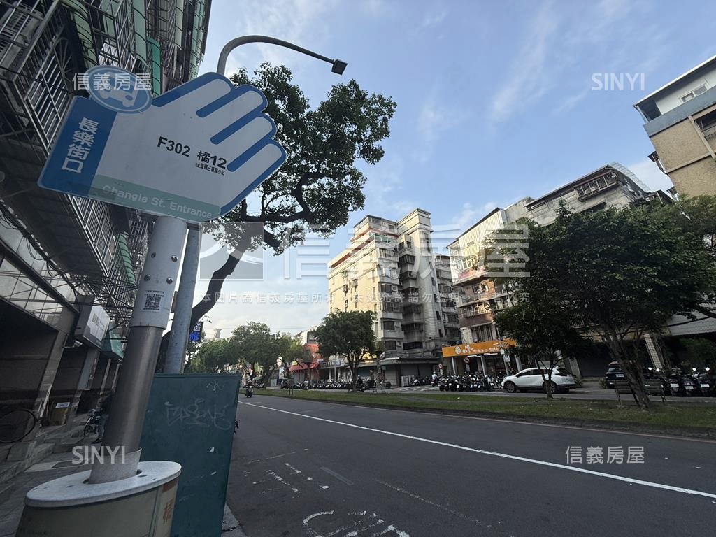 【長壽街】稀有三角窗店面房屋室內格局與周邊環境