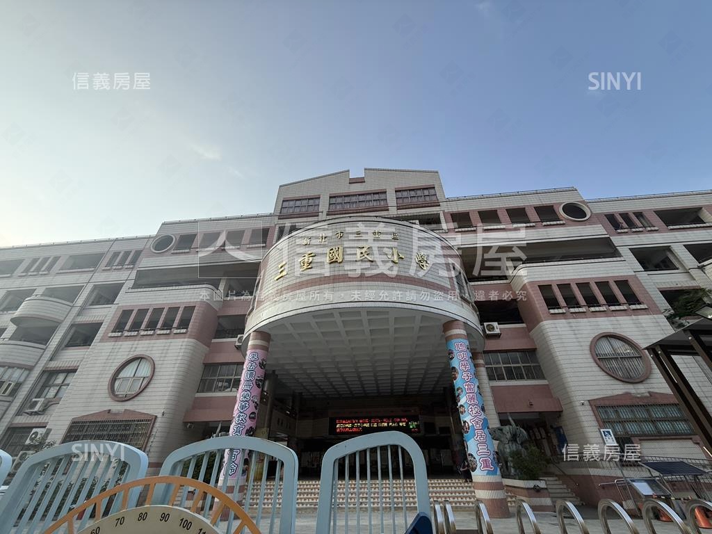 【長壽街】稀有三角窗店面房屋室內格局與周邊環境