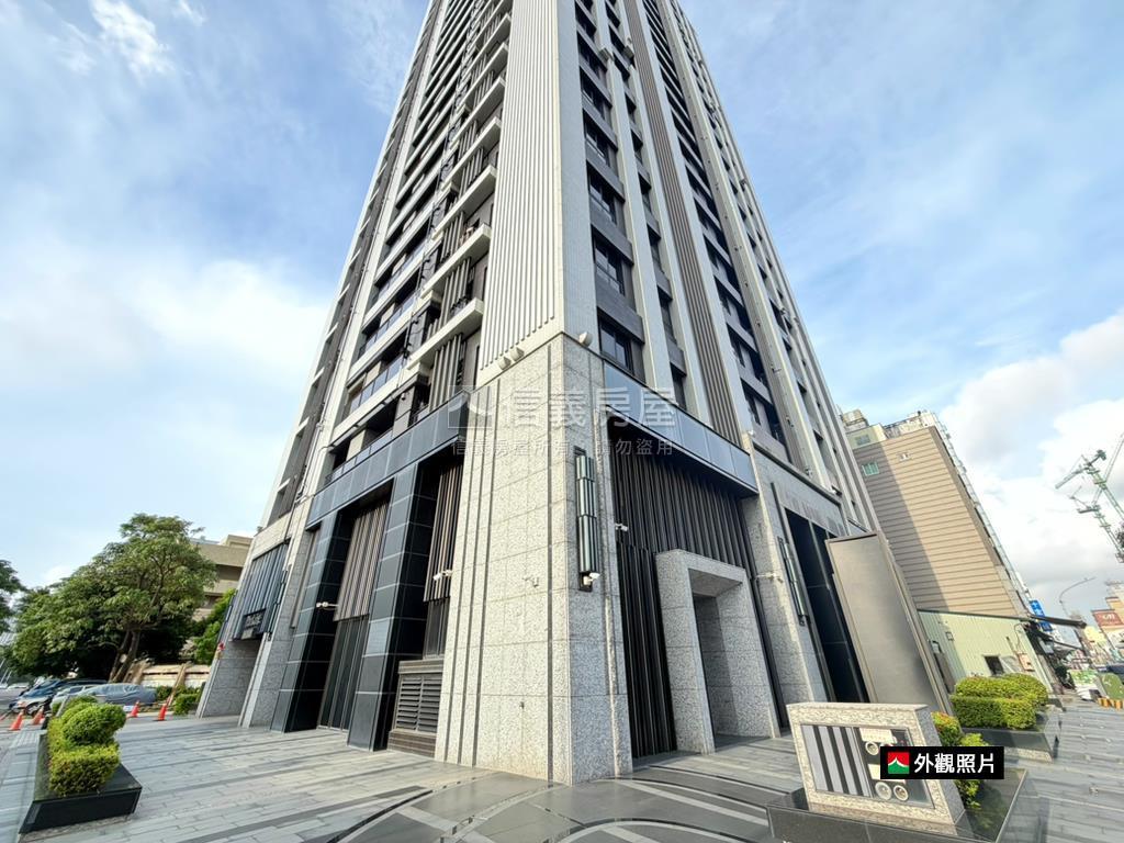 十全二路｜角窗寬敞金店面房屋室內格局與周邊環境