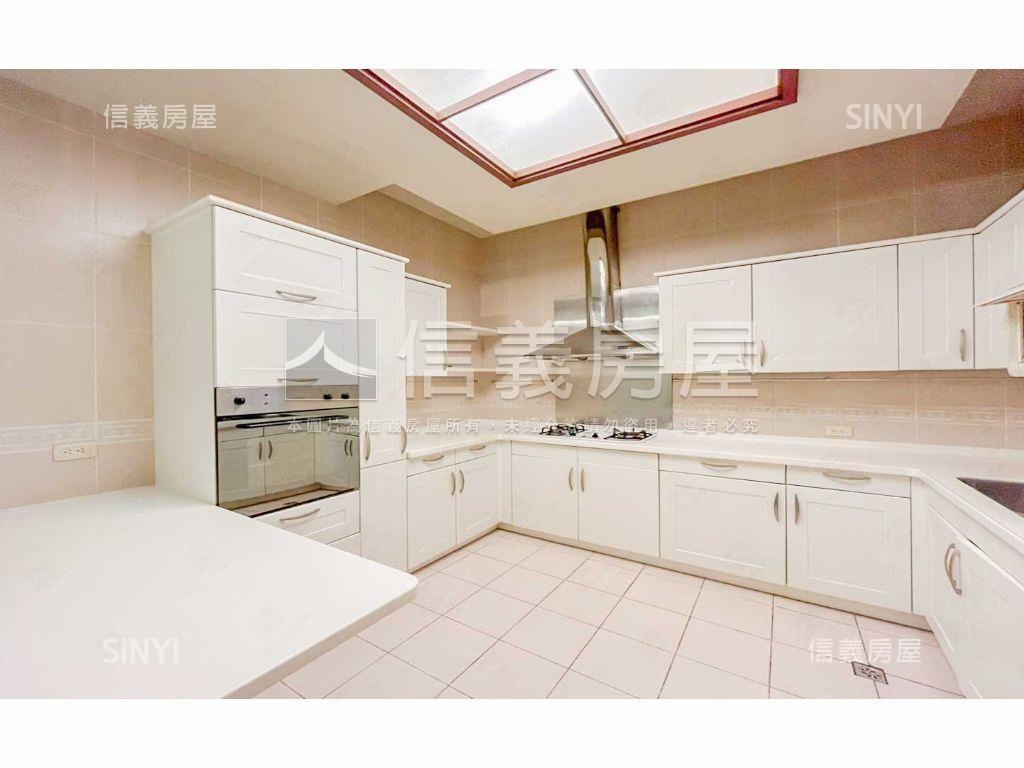 台中七期電梯別墅市鎮之星房屋室內格局與周邊環境