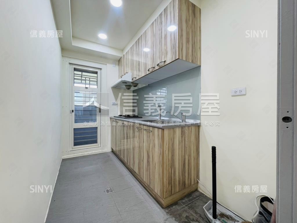 文心中華高樓首購美三房房屋室內格局與周邊環境