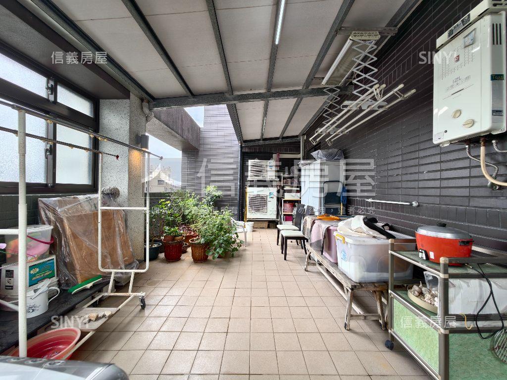 及第好悅精美裝潢露臺戶房屋室內格局與周邊環境