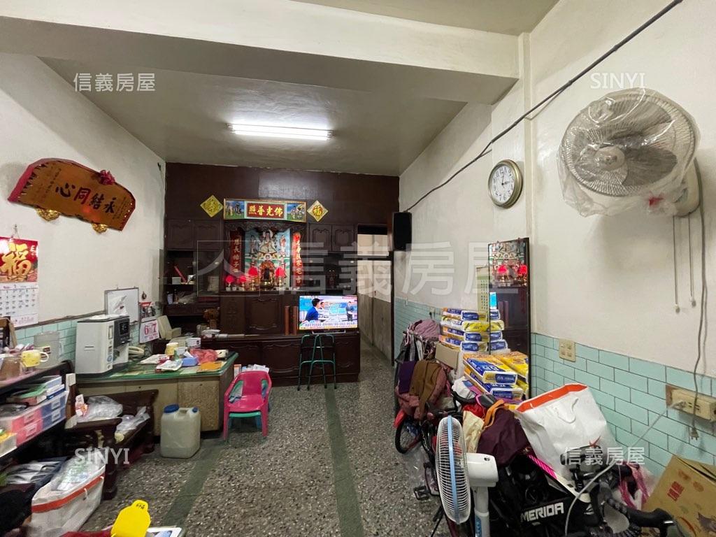 民族路騎樓店住透天房屋室內格局與周邊環境