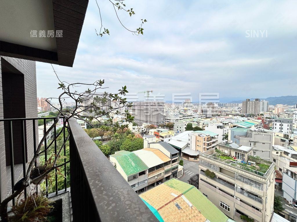 總太東方紐約兩房開窗平車房屋室內格局與周邊環境