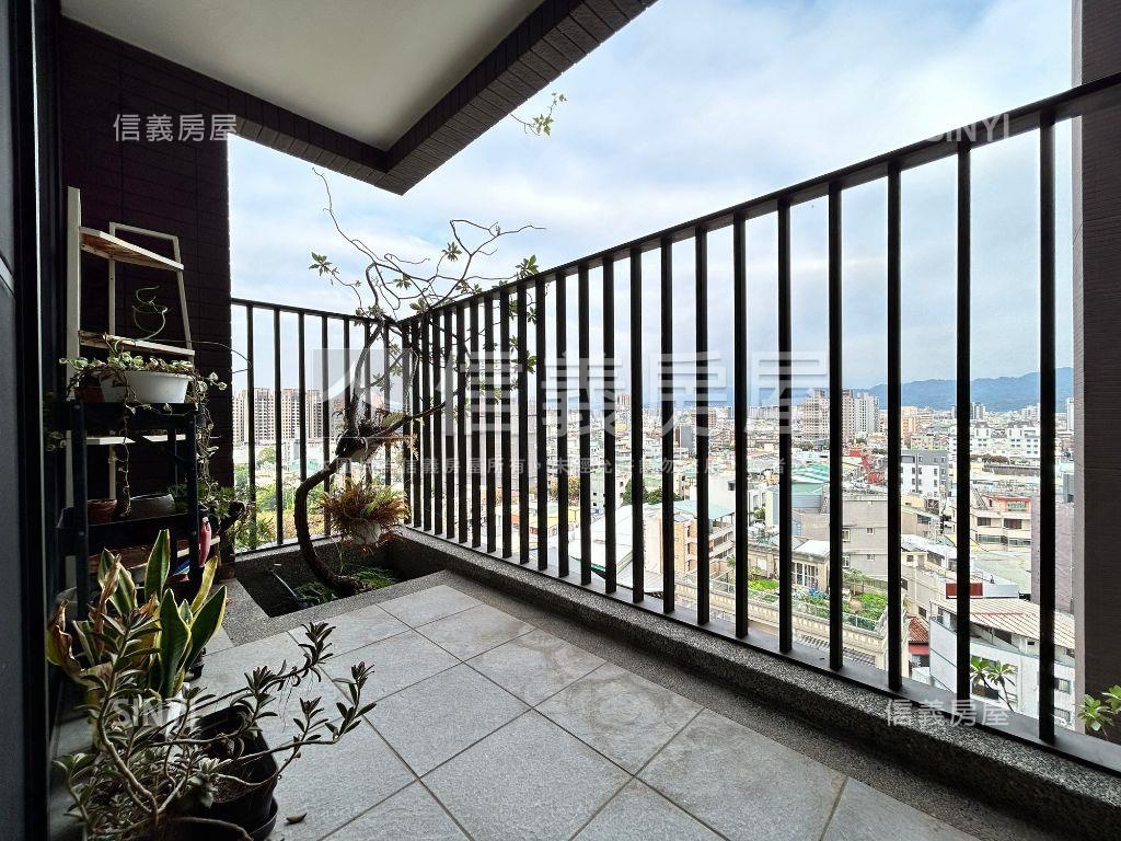 總太東方紐約兩房開窗平車房屋室內格局與周邊環境