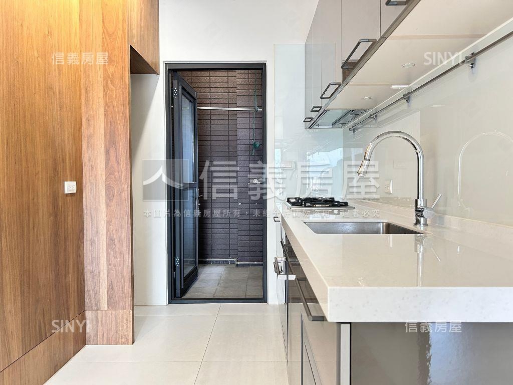 總太東方紐約兩房開窗平車房屋室內格局與周邊環境