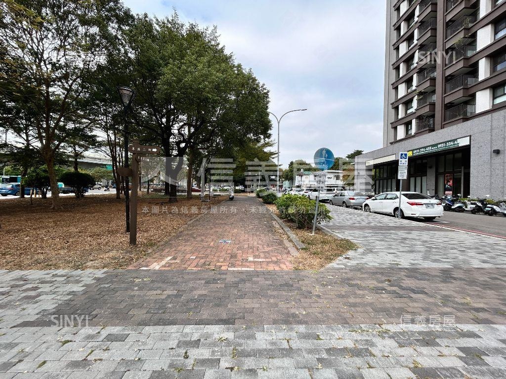 總太東方紐約兩房開窗平車房屋室內格局與周邊環境