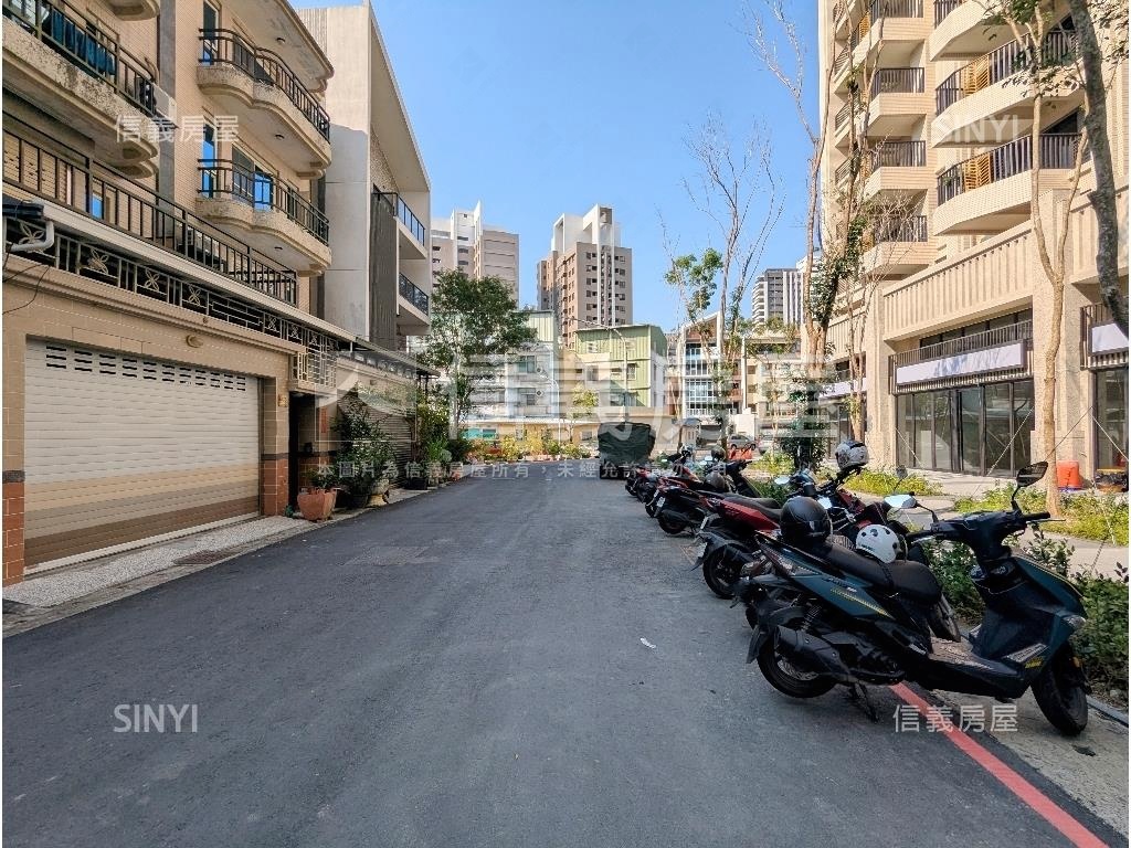 高大全新未住二房車位房屋室內格局與周邊環境