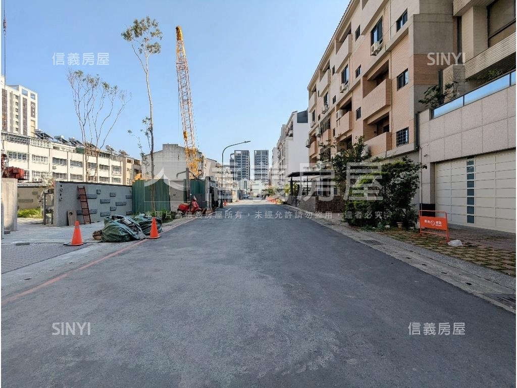 高大全新未住二房車位房屋室內格局與周邊環境
