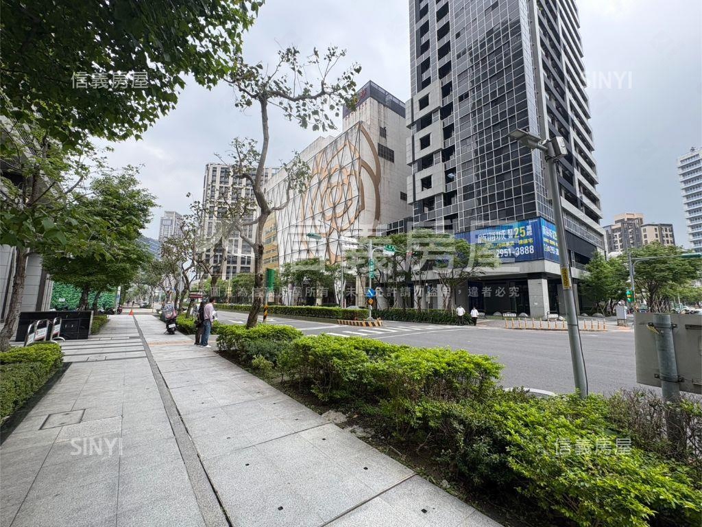 氣勢磅礡淳青純住景觀宅房屋室內格局與周邊環境