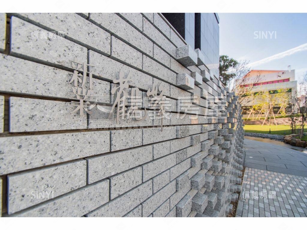 新業觀峰金角店可看屋房屋室內格局與周邊環境