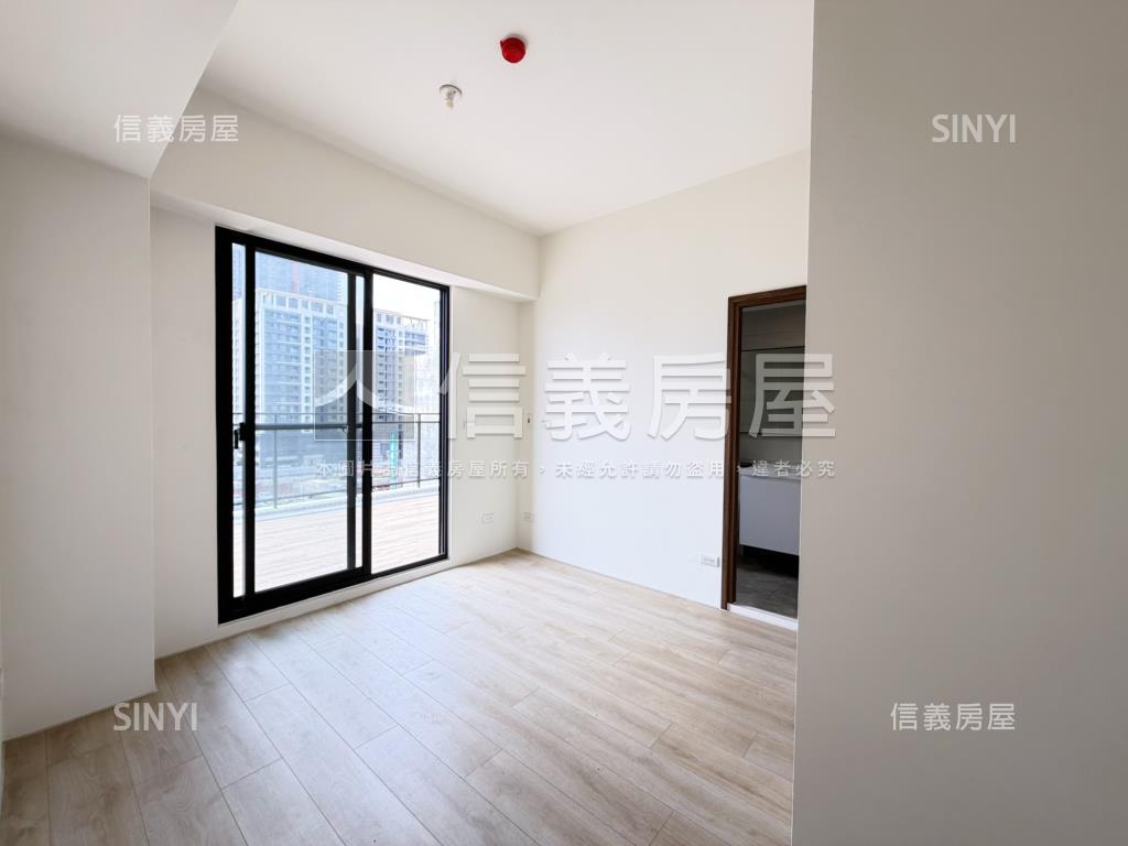 東區環狀採光兩房露臺房屋室內格局與周邊環境