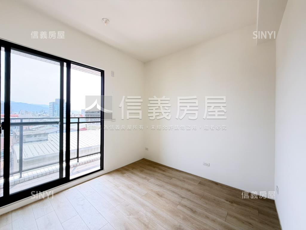 東區環狀採光兩房露臺房屋室內格局與周邊環境