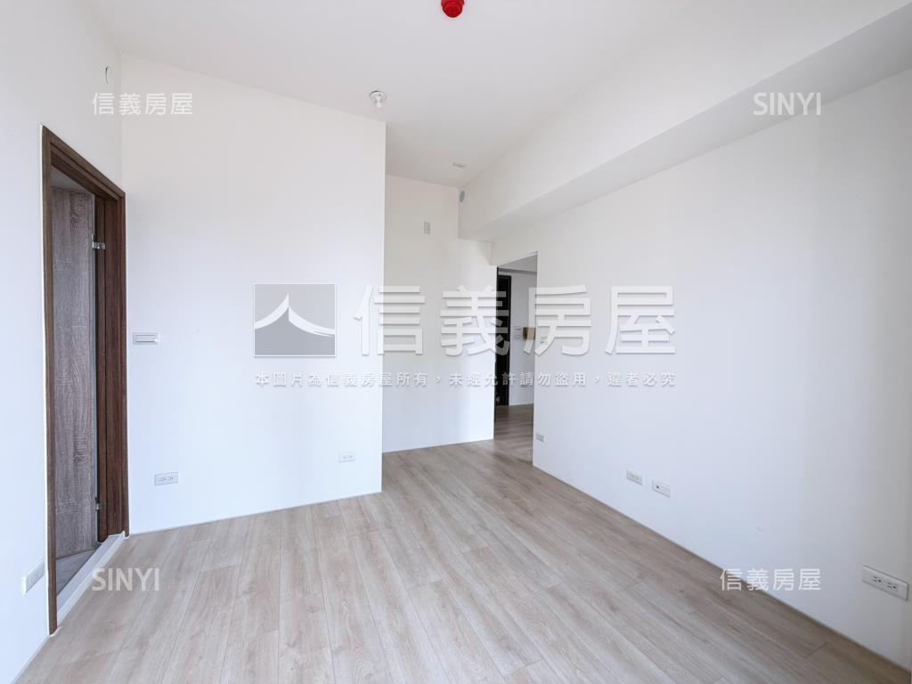 東區環狀採光兩房露臺房屋室內格局與周邊環境