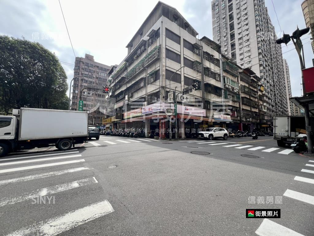 連興街稀有三角窗面寬店面房屋室內格局與周邊環境