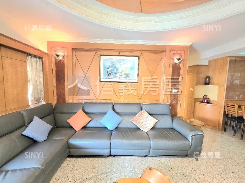惠文國小學區四房雙平車位房屋室內格局與周邊環境