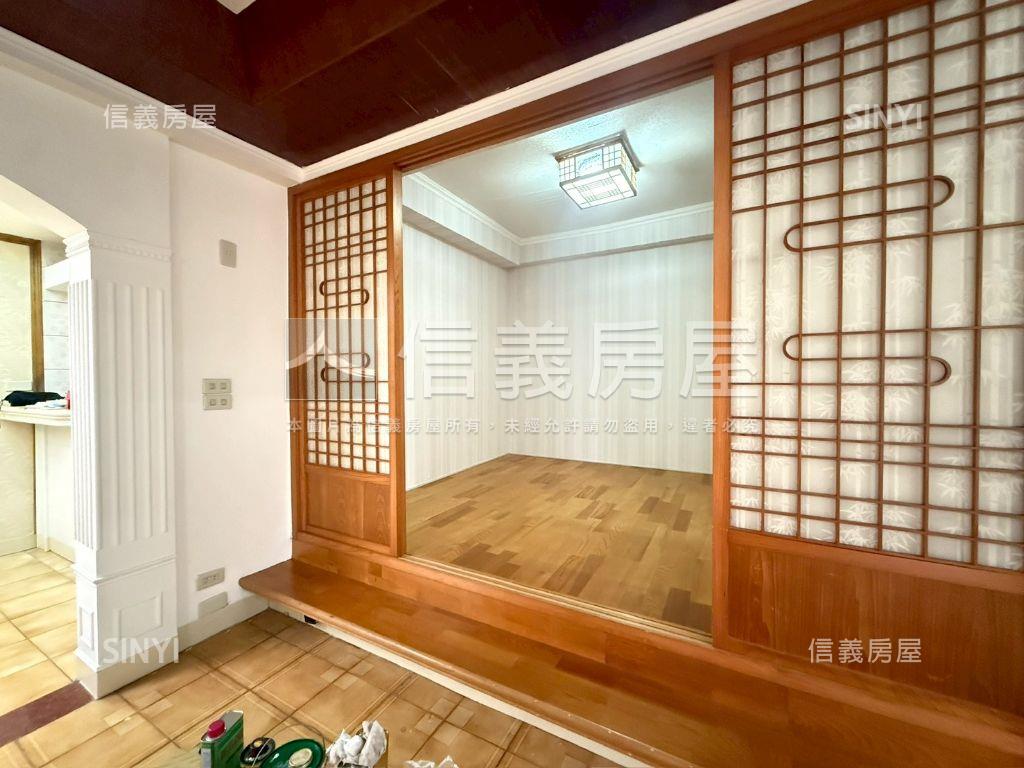 新店僑信路透天誠售房屋室內格局與周邊環境