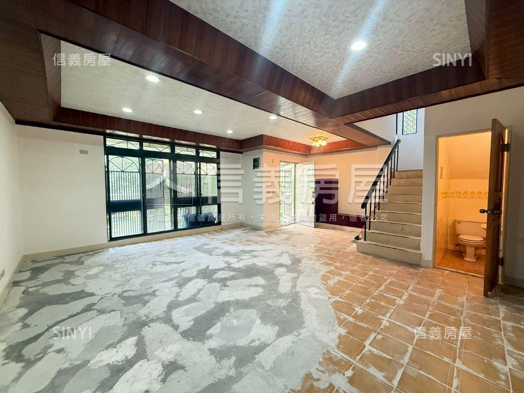 新店僑信路透天誠售房屋室內格局與周邊環境