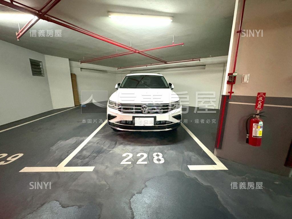 質感生活日和花園２房車位房屋室內格局與周邊環境