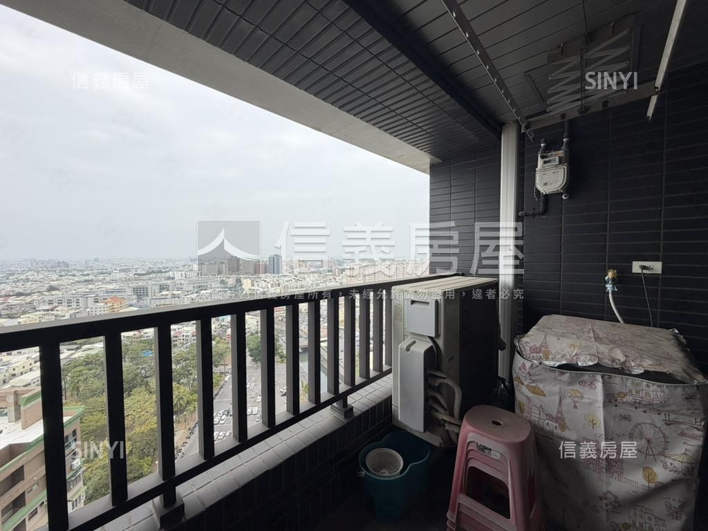 近成大高樓面公園兩房房屋室內格局與周邊環境