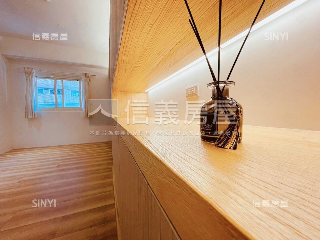 近車站世貿美妝２房房屋室內格局與周邊環境