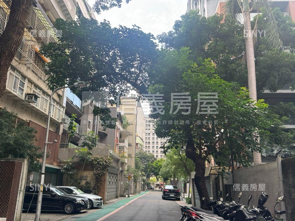 新生捷運１＋２樓房屋室內格局與周邊環境