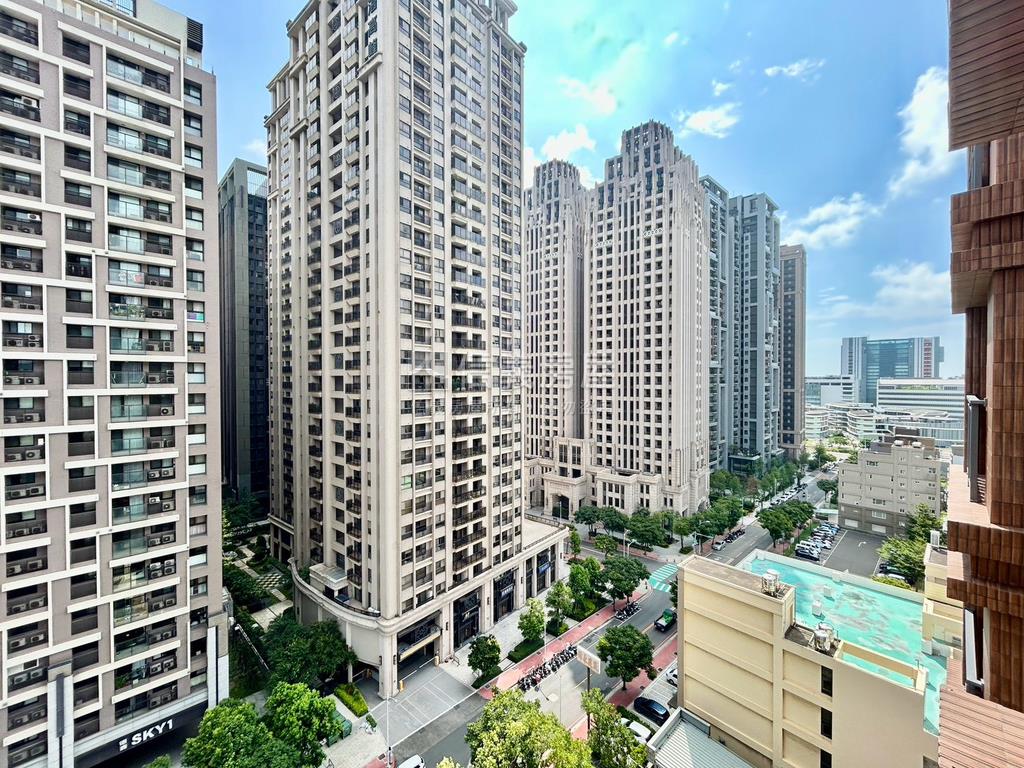 專任富宇御琚後棟高樓２房房屋室內格局與周邊環境