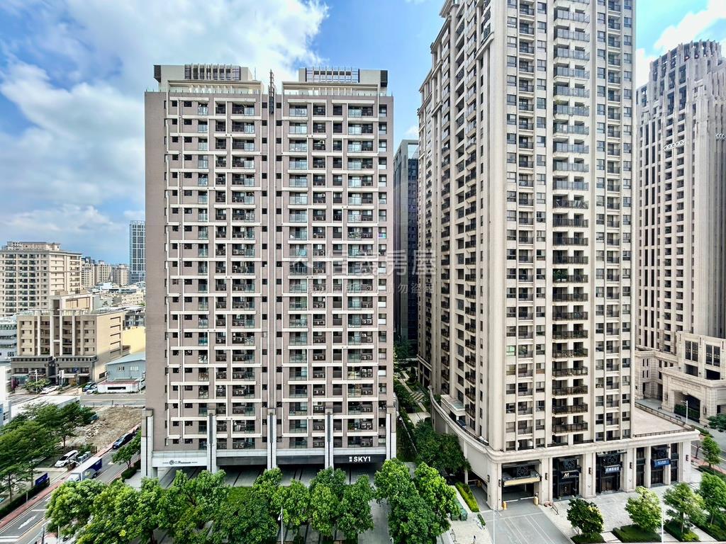 專任富宇御琚後棟高樓２房房屋室內格局與周邊環境