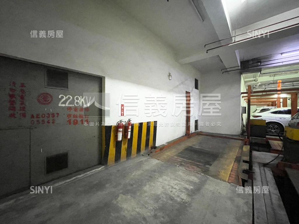 近精誠商圈臨路店住房屋室內格局與周邊環境