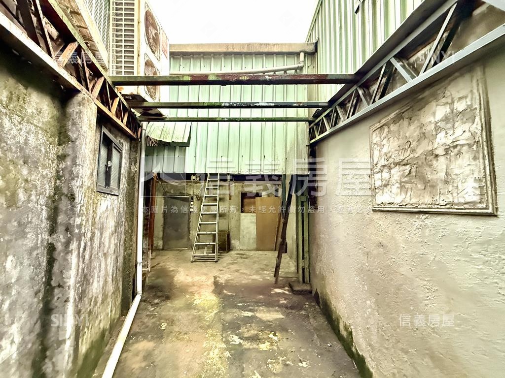 ★新埔站黃金好店面房屋室內格局與周邊環境