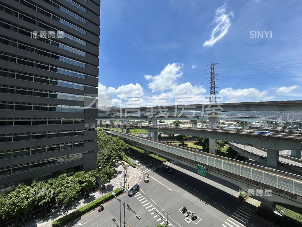 霸氣遠雄國都雙車位房屋室內格局與周邊環境