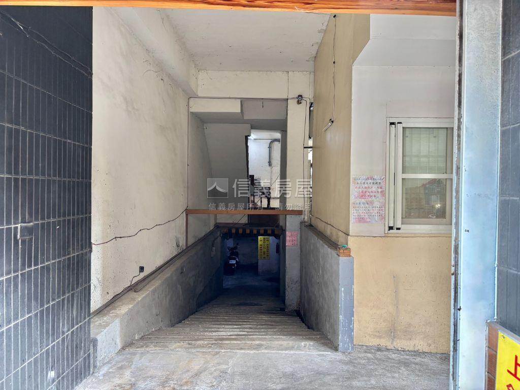 逢甲套房｜獨洗曬衛浴開窗房屋室內格局與周邊環境