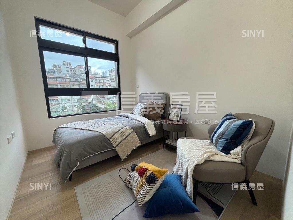 泉泓沐風２房●公園暖居房屋室內格局與周邊環境
