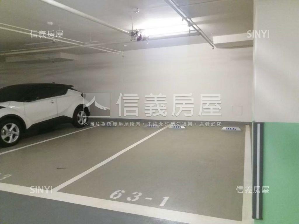 世紀雙星後棟樹梢裝潢戶房屋室內格局與周邊環境