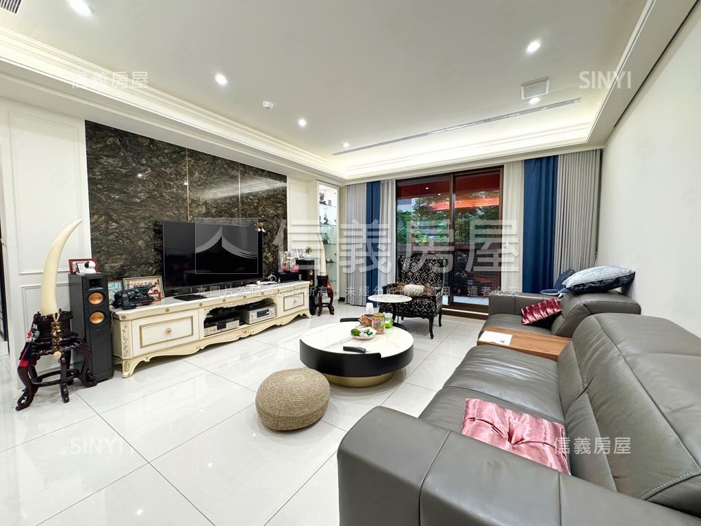 『弘暉大悅』３房三車位房屋室內格局與周邊環境