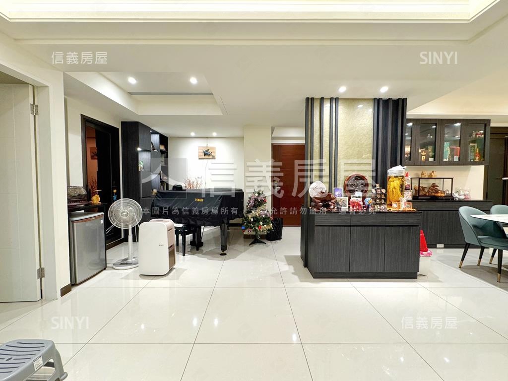 『弘暉大悅』３房三車位房屋室內格局與周邊環境