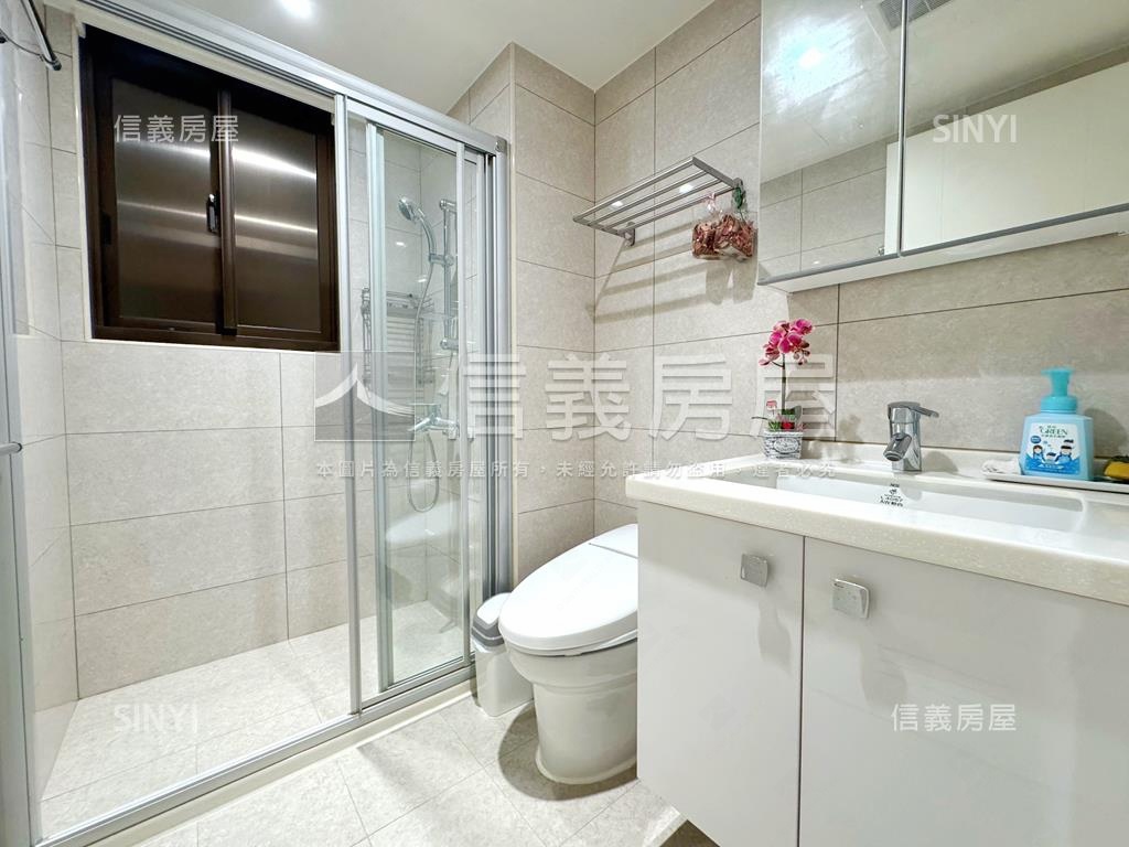 『弘暉大悅』３房三車位房屋室內格局與周邊環境