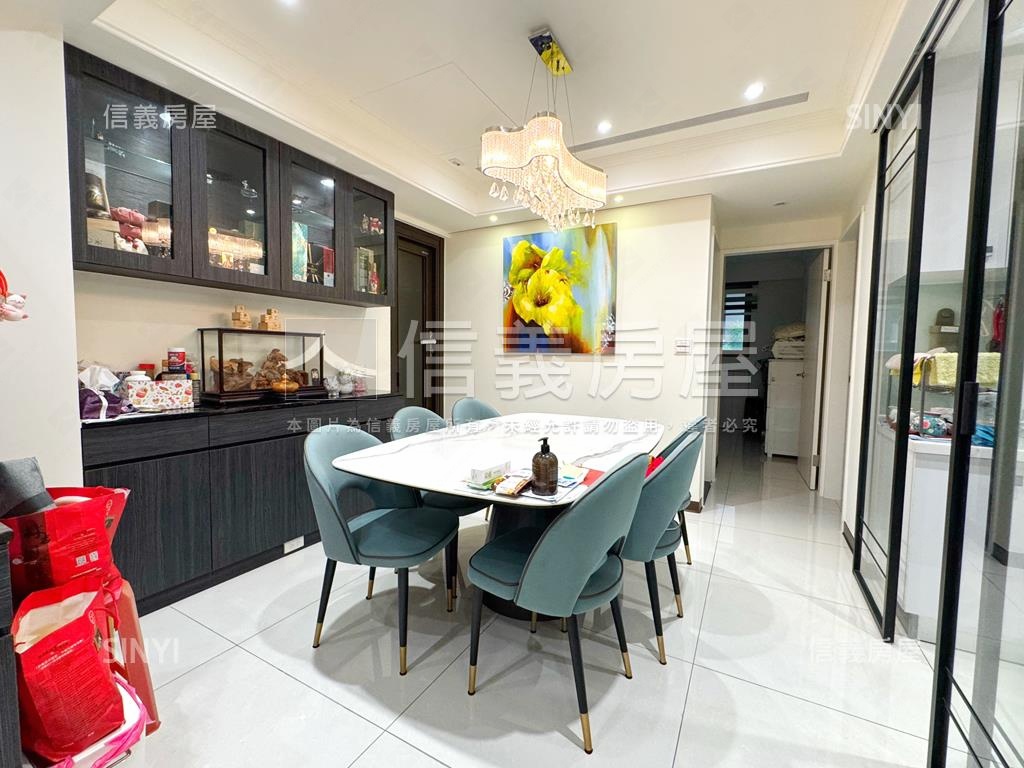 『弘暉大悅』３房三車位房屋室內格局與周邊環境