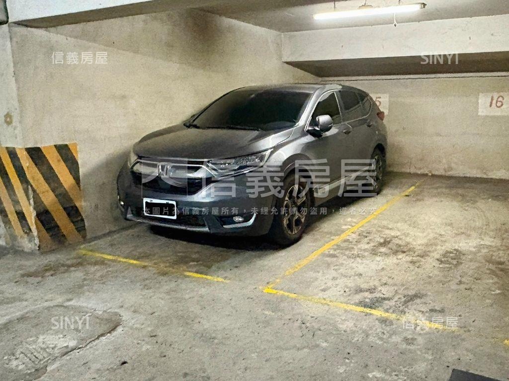逸仙美妝三房＋坡平車位房屋室內格局與周邊環境