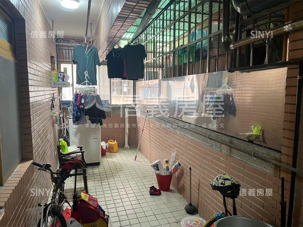 空三Ａ區４房露臺戶房屋室內格局與周邊環境