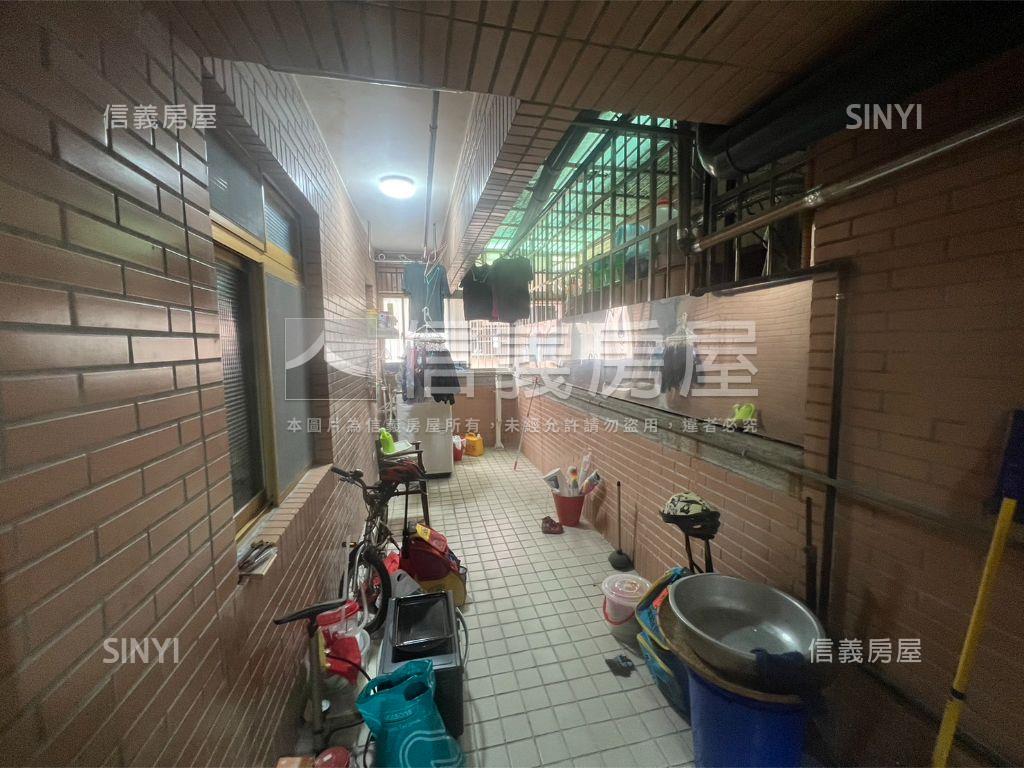 空三Ａ區４房露臺戶房屋室內格局與周邊環境