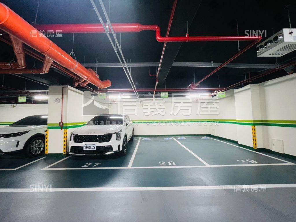 世界巨星高質感三房平車房屋室內格局與周邊環境