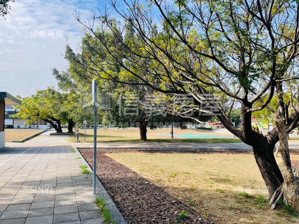 世界巨星高質感三房平車房屋室內格局與周邊環境