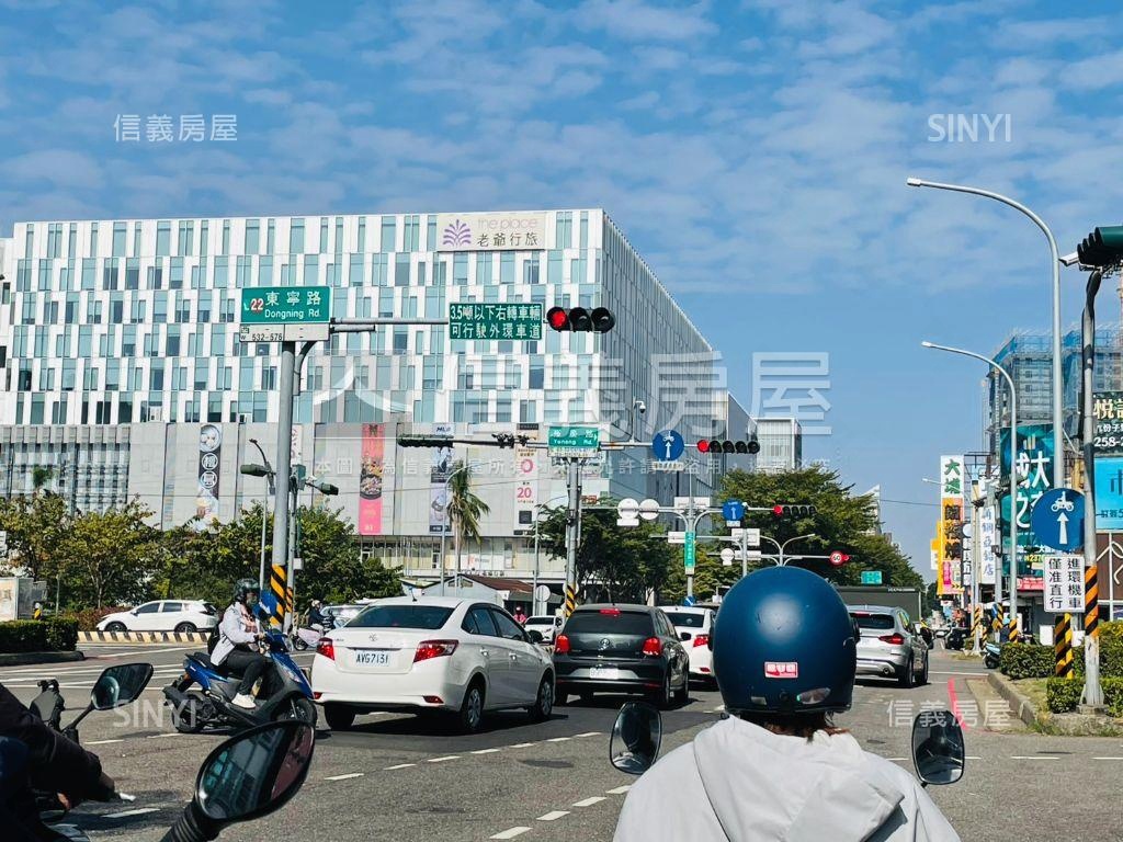 世界巨星高質感三房平車房屋室內格局與周邊環境