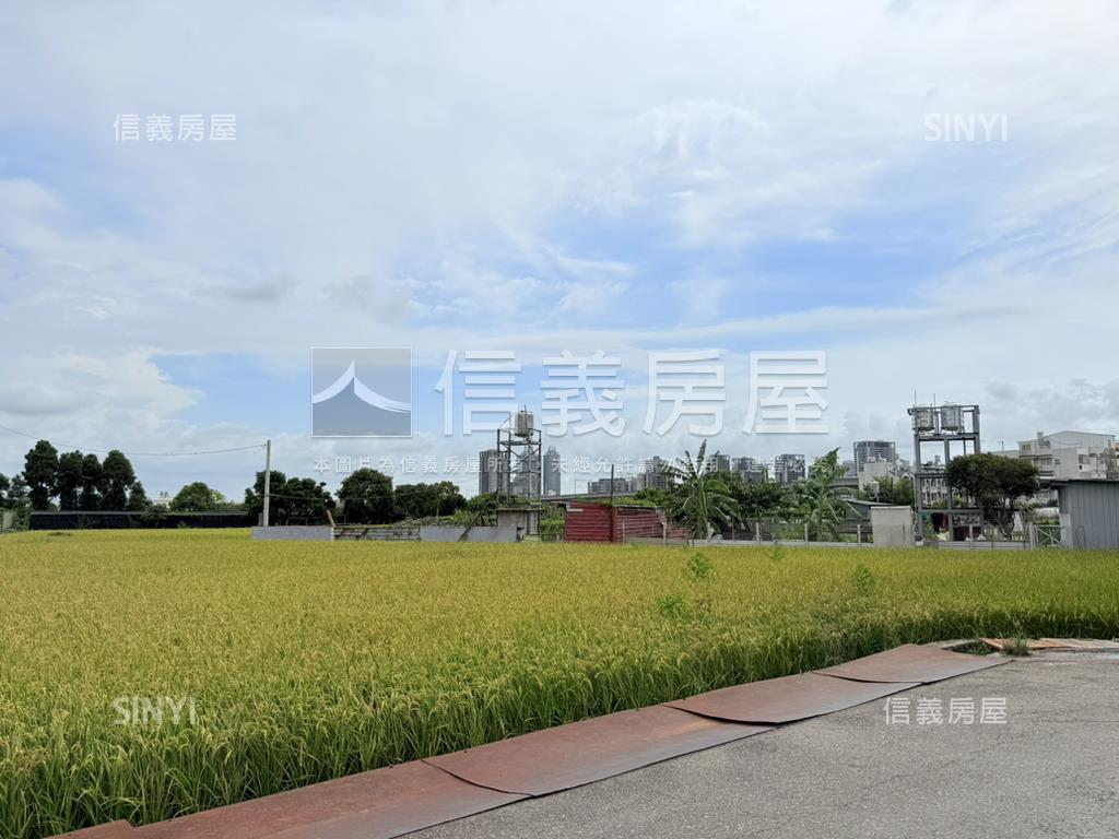 鄰中科漢翔附建照土地房屋室內格局與周邊環境