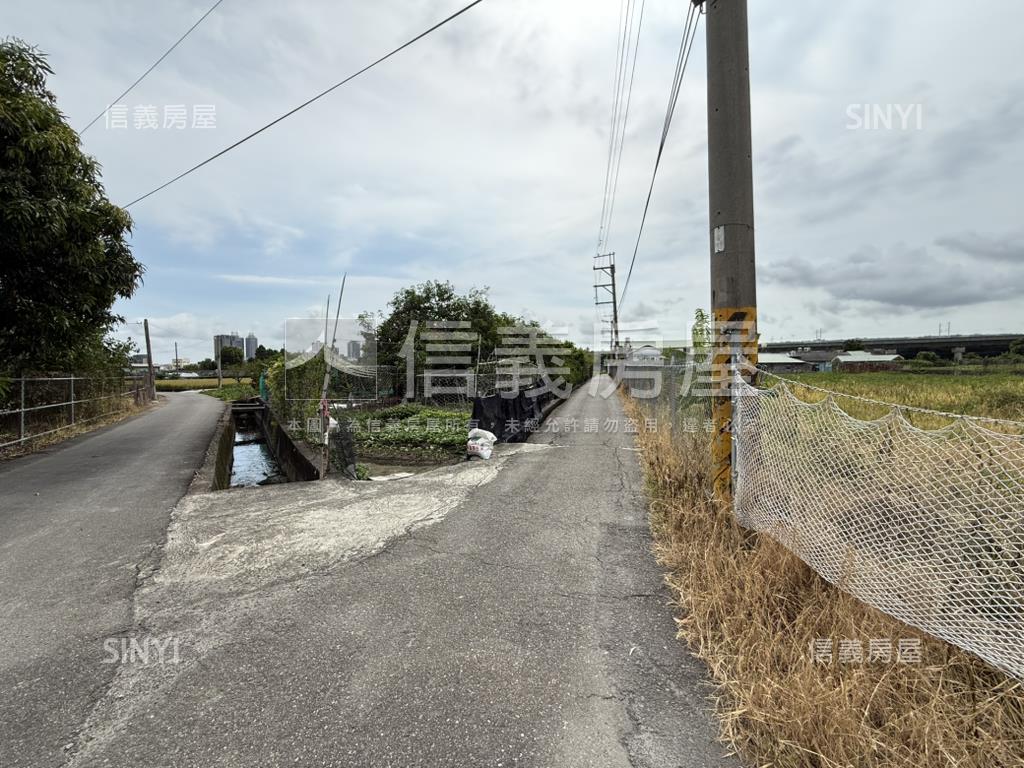鄰中科漢翔附建照土地房屋室內格局與周邊環境