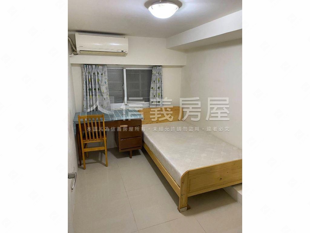 黃金９９９庭院一樓房屋室內格局與周邊環境