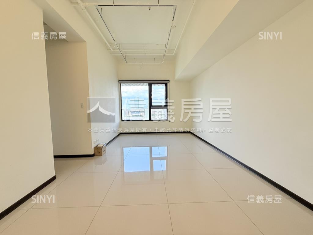 長虹３２高樓景觀三房車位房屋室內格局與周邊環境